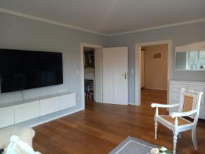 TV a/nebo společenská místnost v ubytování Zum Hermannsberg