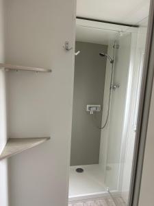 Koupelna v ubytování MOBIL HOME l'ARLEQUIN