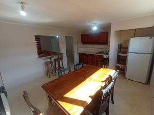 Η κουζίνα ή μικρή κουζίνα στο El Sanbe +8 φωτογραφίες