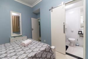 Phòng tắm tại Beautiful 3 bedroom condo by Copacabana Beach +39 ảnh