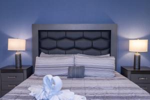 Ένα ή περισσότερα κρεβάτια σε δωμάτιο στο Sonoran Spa N506 +7 φωτογραφίες