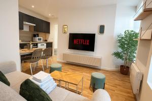 Η κουζίνα ή μικρή κουζίνα στο Le Fjord Mâconnais Central - Station - Cosy +4 φωτογραφίες