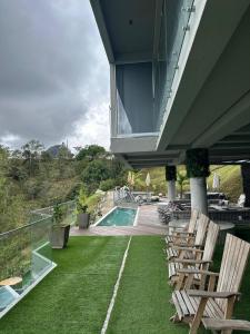 Bazén v ubytování Elemynt Guatape nebo v jeho okolí