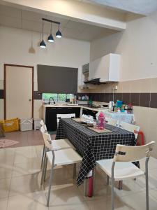 Η κουζίνα ή μικρή κουζίνα στο Ct Ruby homestay