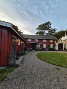 Το κτήριο όπου στεγάζεται  το διαμέρισμα