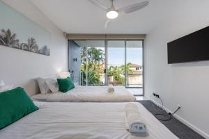 Postel nebo postele na pokoji v ubytování Luxury Spacious 3 Bedroom Apartment - Gold Coast + 107 fotografií