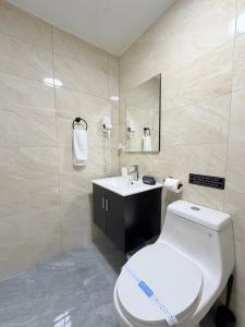 Vannituba majutusasutuses Villa Isabella Luxury F3, centrally located and cozy!