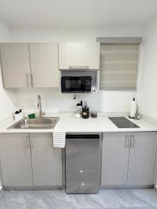 Köök või kööginurk majutusasutuses Villa Isabella Luxury F3, centrally located and cozy!