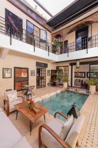 Πισίνα στο ή κοντά στο Riad Dar Bousga