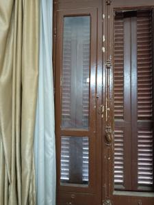 Φωτογραφία από το άλμπουμ του غرفه متميزه بوسط المدينه ميدان التحرير أمام الجامعه الامريكيه بمصر στο Κάιρο