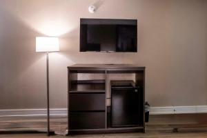 Köök või kööginurk majutusasutuses Super 8 by Wyndham Rockford South