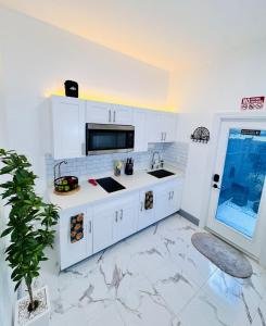 Φωτογραφία από το άλμπουμ του Meraki Heaven,CozyVibes,2BDR σε Lehigh Acres +34 φωτογραφίες