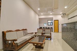 Χώρος καθιστικού στο Collection O Qotel Peeragarhi