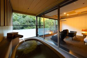 Posezení v ubytování Okudogo Ichiyunomori