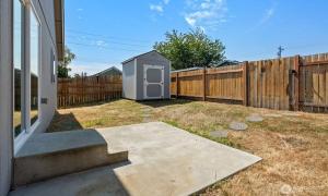 Zahrada ubytování Cottage on Warner - Cozy Getaway Close to Seattle