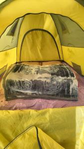 Postel nebo postele na pokoji v ubytování The Royal Roast