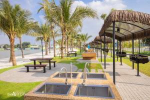 Fotografie z fotogalerie ubytování Luxhomes Tonkin2 Smart City v destinaci Phú Thú