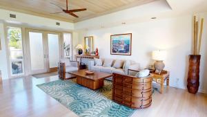 Istumisnurk majutusasutuses ❤PiH❤ Island Melody Villa Stunning Views Free Resort Passes Bikes