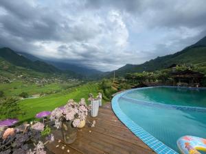 En generel udsigt til bjerge eller udsigt til bjerge taget fra den private indkvartering