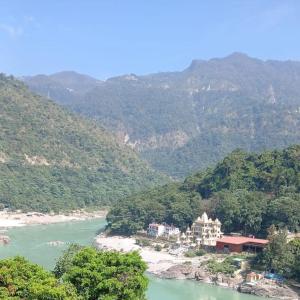 Zdjęcie z galerii obiektu Meenakshi Home Stay w mieście Narendranagar +4 zdjęcia