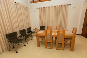 Οι επιχειρηματικές εγκαταστάσεις ή/και οι αίθουσες συνεδριάσεων στο Gala Villa 69 Mirissa +22 φωτογραφίες