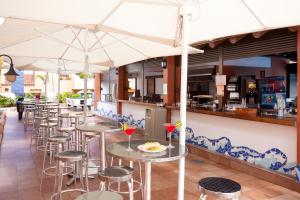 A restaurant or other place to eat at Tagoro Family & Fun Costa Adeje