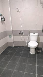 Ένα μπάνιο στο 愛之屋