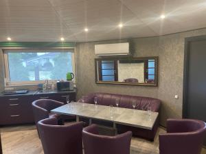 Χώρος καθιστικού στο Feniksiukas