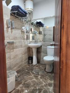 Ένα μπάνιο στο Ganga Riverfront Rishikesh