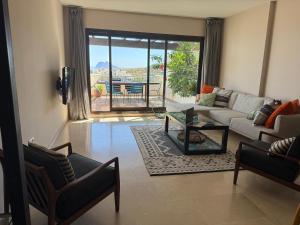 Χώρος καθιστικού στο Shanti Sea View Apartment