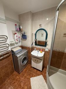 Et badeværelse på Guest location by Heralds + 5 billeder