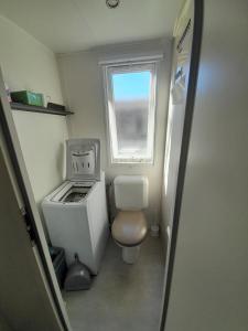 Ένα μπάνιο στο MOBIL HOME LA Mec