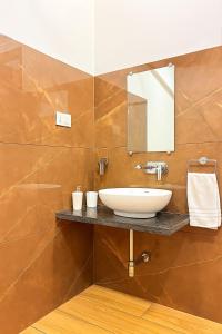 Koupelna v ubytování 3 BHK Irene Villa with Jacuzzi pool by Asmeera Stays