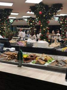 Jídlo v apartmánu nebo okolí + 37 fotografií