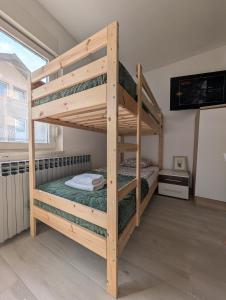 Afbeelding uit fotogalerij van Two Studios in Central Sesvete in Sesvete +41 foto's