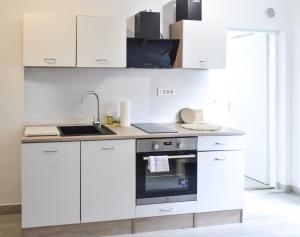 Afbeelding uit fotogalerij van Two Studios in Central Sesvete in Sesvete