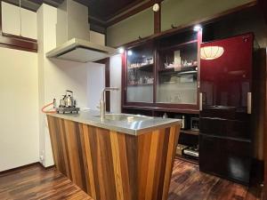 Imagen de la galería de 古民家宿 禅楽, en Shimminato