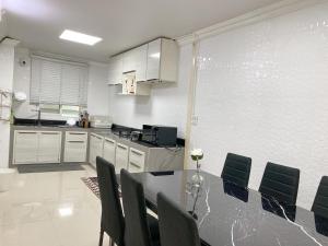 Ảnh trong thư viện ảnh của Luxury Private Cozy warm house ở Ban Khlong Prawet