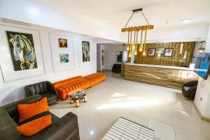 Χώρος καθιστικού στο Blueline Apartments & Suites