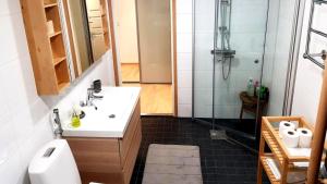 Et badeværelse på Apartamento T2