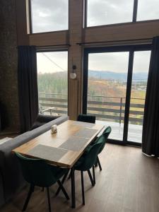 Naturlandskabet i nærheden af feriehuset + 16 billeder