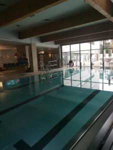Bazén v ubytování Hotel Marine Apartament prywatny nebo v jeho okolí