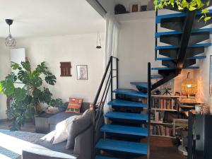 Khu vực ghế ngồi tại Traveller's home in the Dolomites