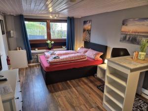 Postel nebo postele na pokoji v ubytování Glücksburg Strandnah an der Förde