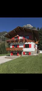 Budova, kde se prázdninový dům nachází