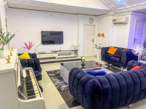 Μια τηλεόραση ή/και κέντρο ψυχαγωγίας στο Bellas place