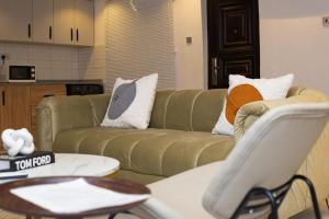 Ảnh trong thư viện ảnh của Atelier Lux Homes- Modern Service Apartments with Amazing Designs ở Ibadan +32 ảnh