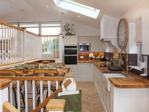 Køkken eller tekøkken på The Shed - Uk50642