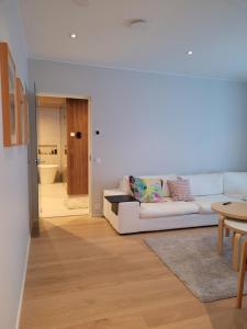 Χώρος καθιστικού στο Villa Pinewoods +4 φωτογραφίες