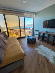 Χώρος καθιστικού στο Cherry